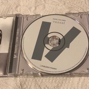 21 pilots Vessels CD